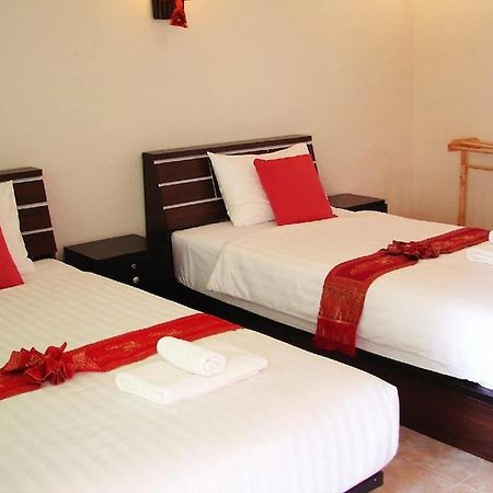 Nan Thara Place Bagian luar foto