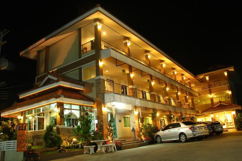 Nan Thara Place Bagian luar foto