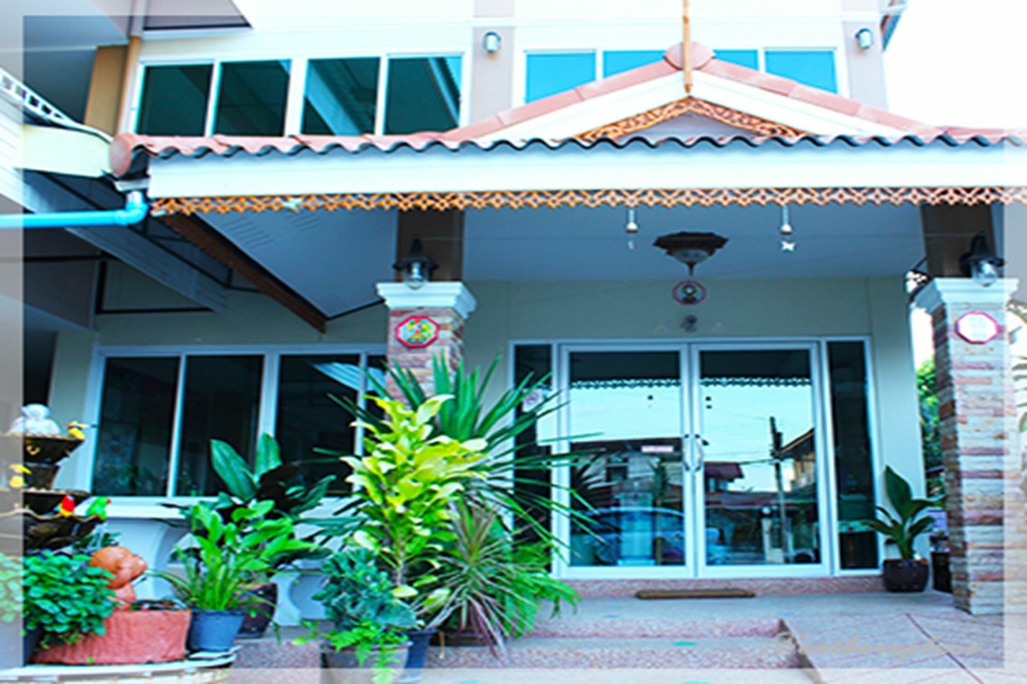 Nan Thara Place Bagian luar foto