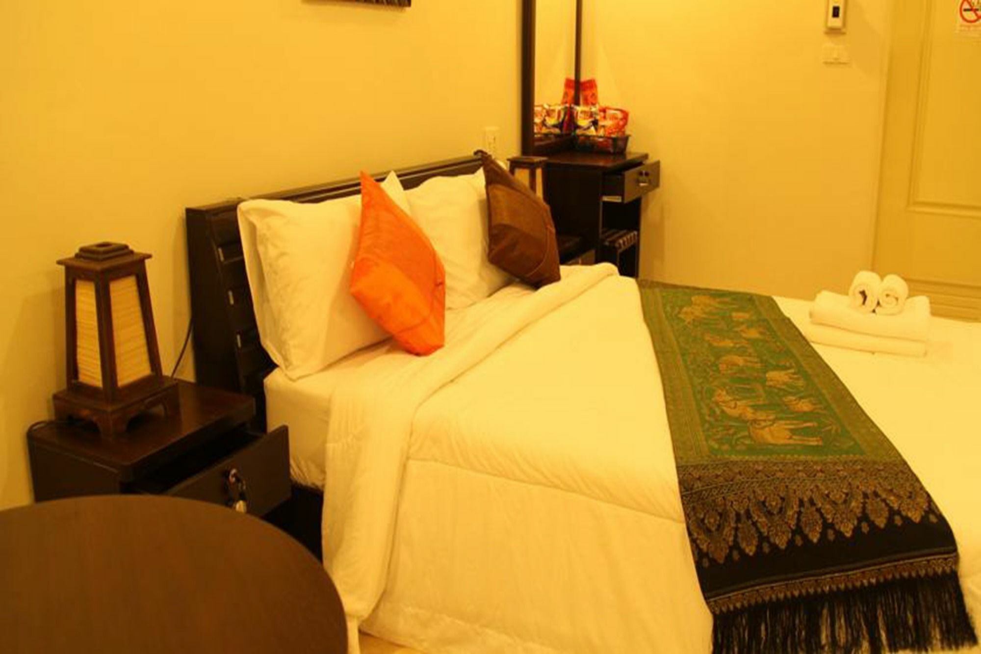Nan Thara Place Bagian luar foto