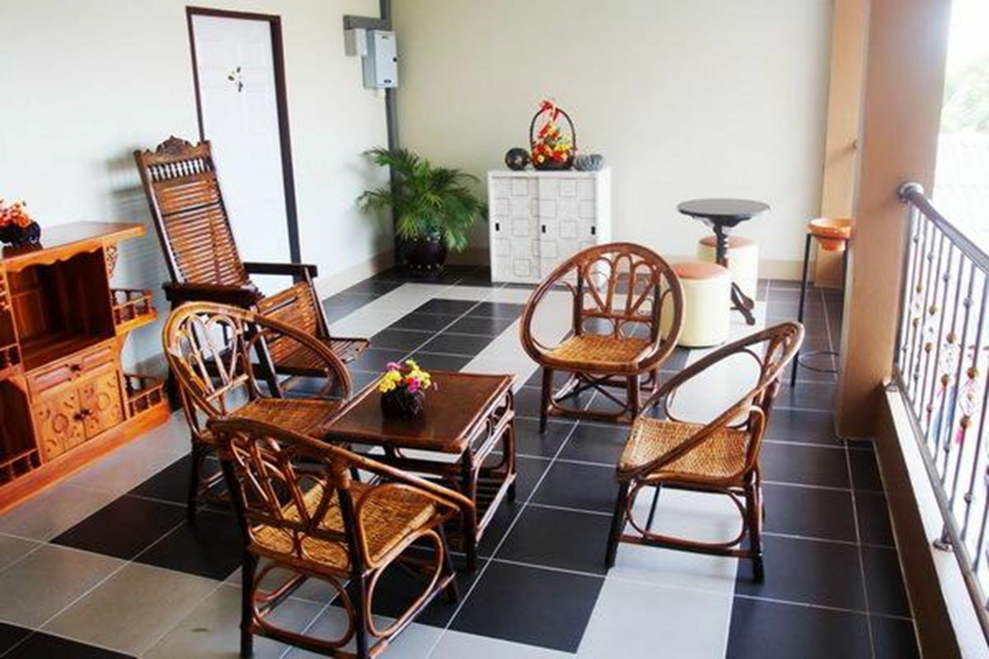 Nan Thara Place Bagian luar foto
