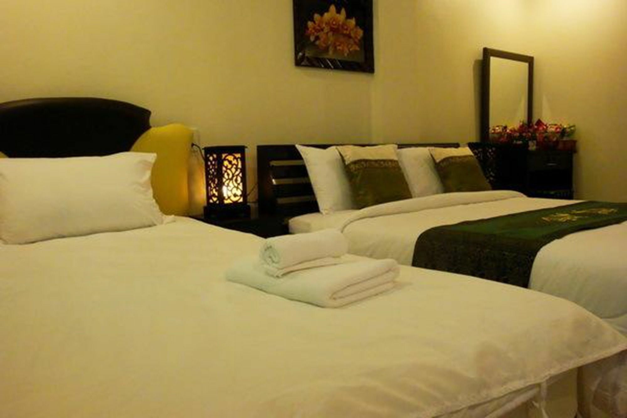 Nan Thara Place Bagian luar foto