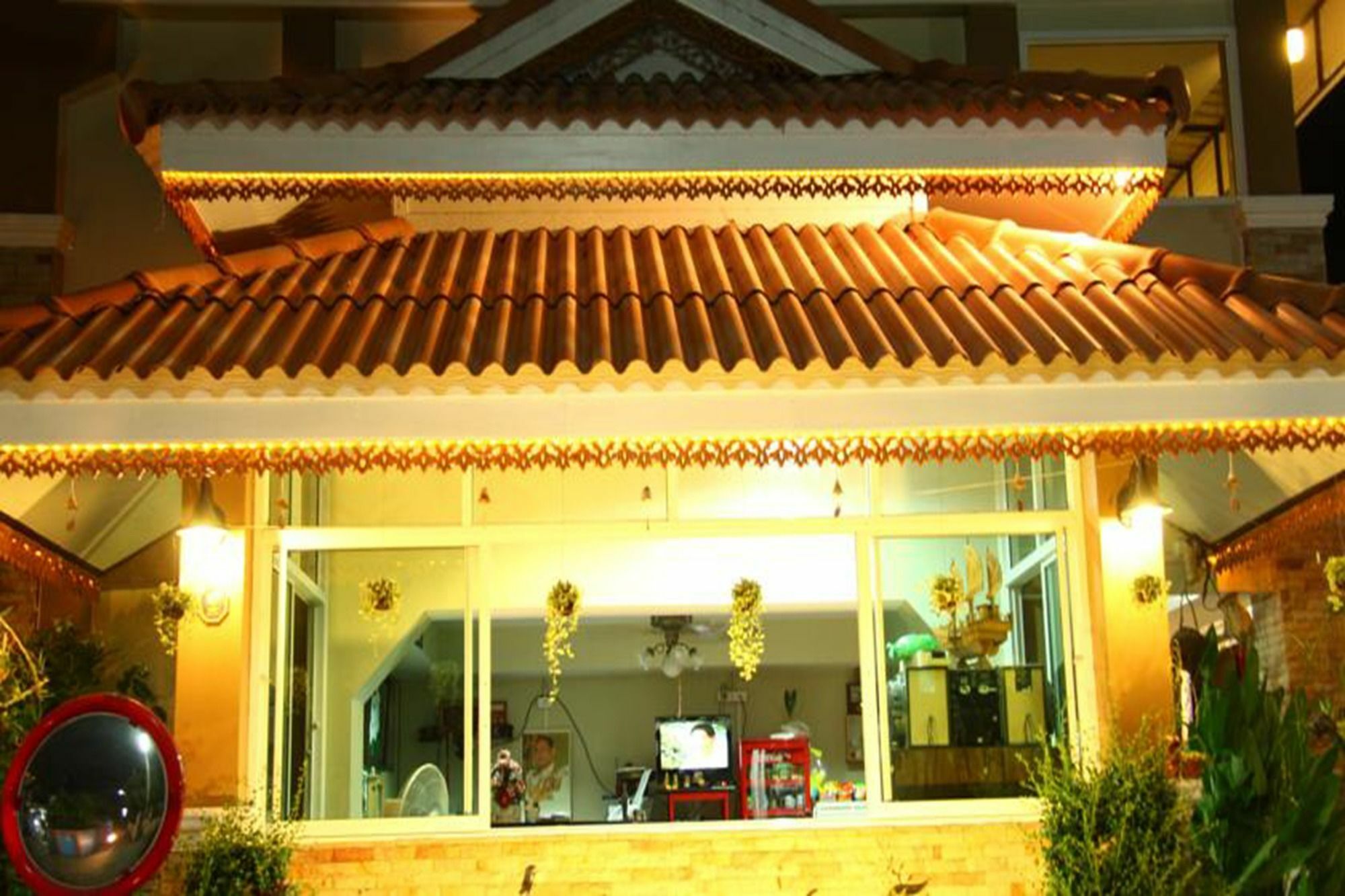 Nan Thara Place Bagian luar foto