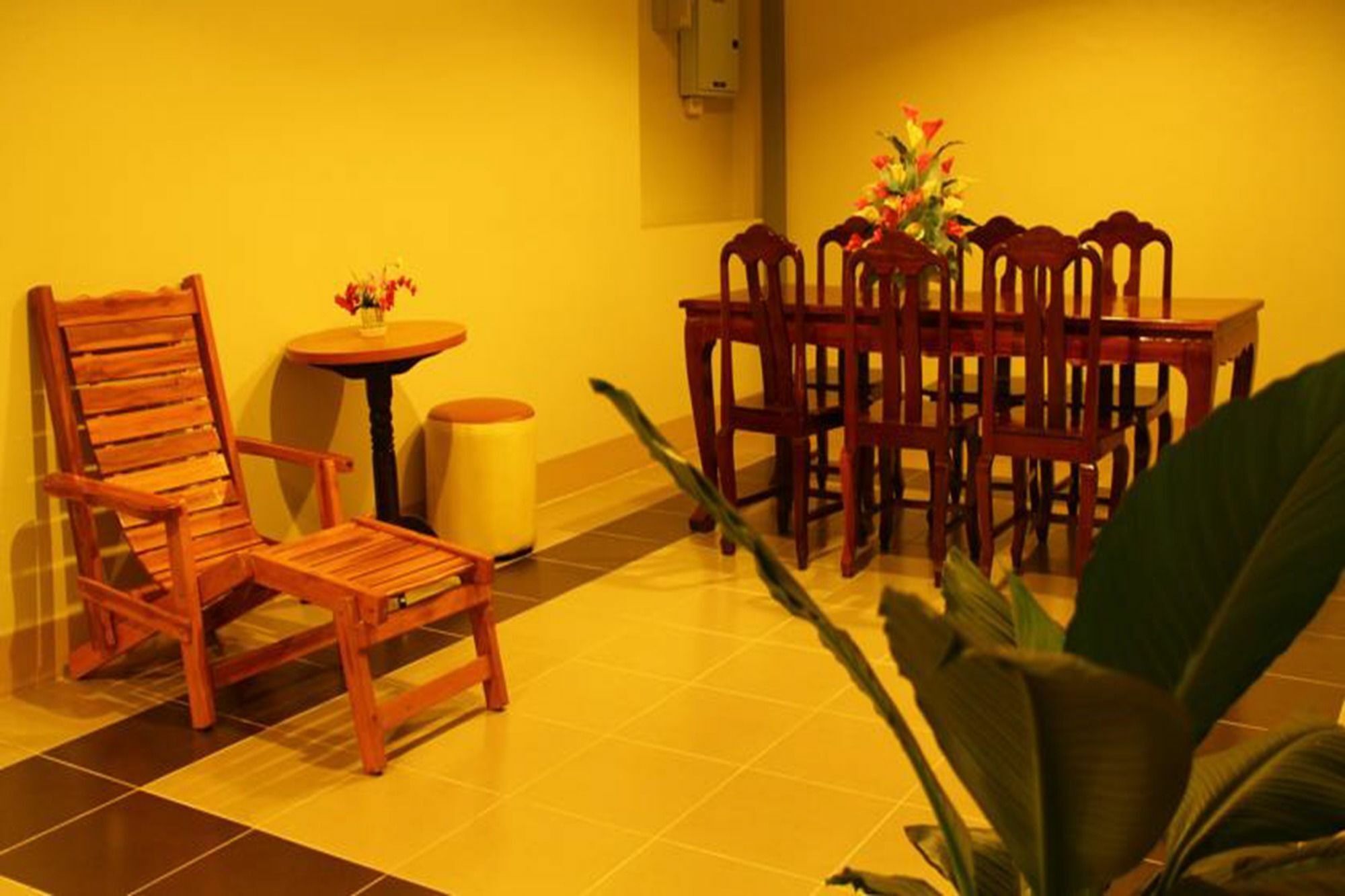 Nan Thara Place Bagian luar foto